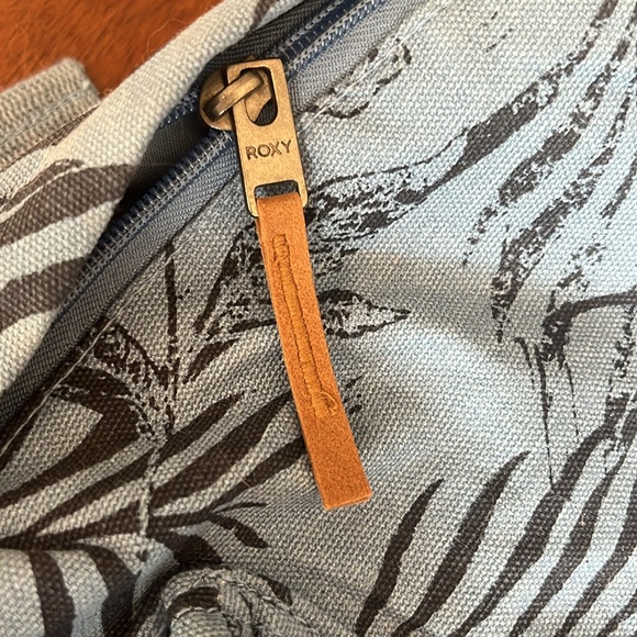 Roxy Sugar Baby Canvas Small Backpack - Blue Heaven Lirely, never used, like new - Picture 6 of 6